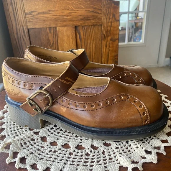 RARE Vintage 90s Doc Martens 8307-AW004 Brown Leather Mary Jane Platform Loafers - Picture 2 of 16